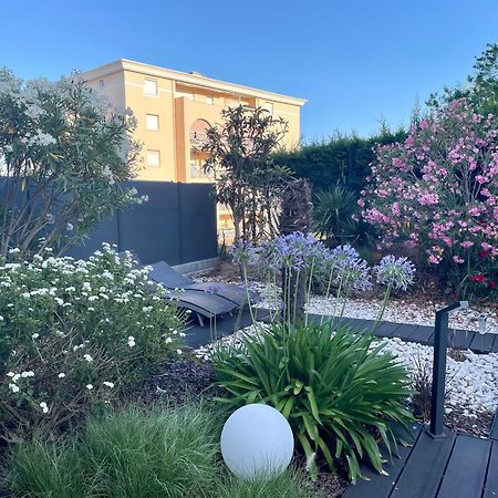 Ferienwohnung Les Enganes Fréjus Exterior foto